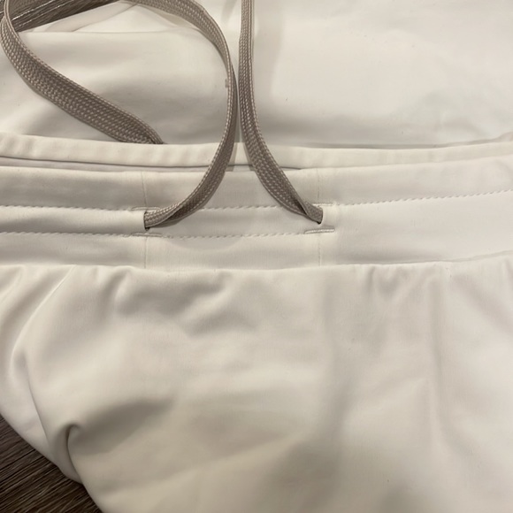 Outdoor Voices Skirt with built-in shorts - Picture 5 of 5